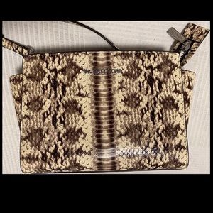 💫Final Price💫 Michael Kors Crossbody
